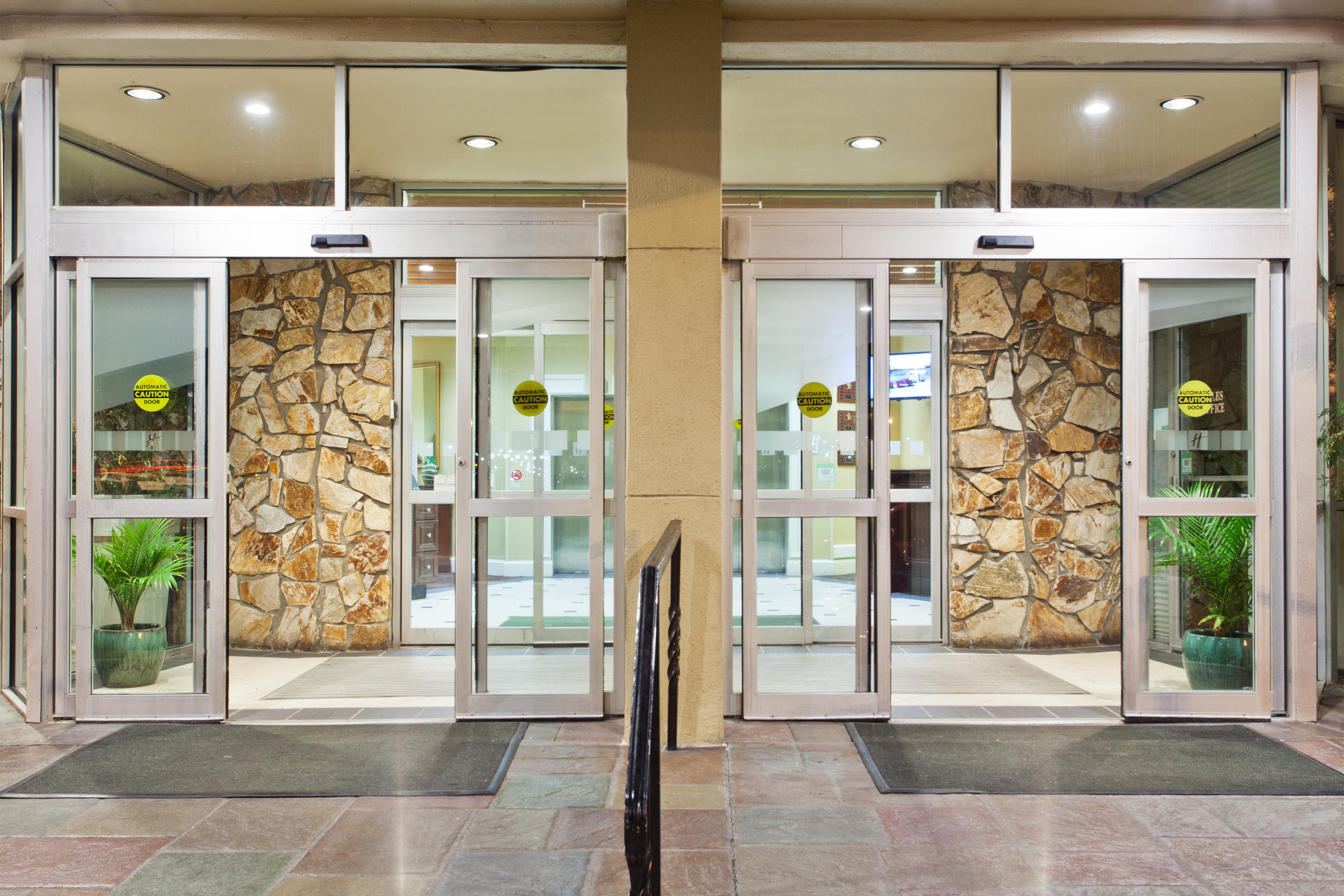 Holiday Inn Charleston-Riverview By Ihg Extérieur photo