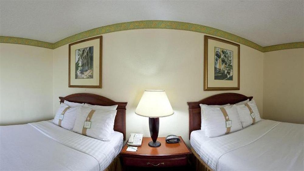 Holiday Inn Charleston-Riverview By Ihg Extérieur photo