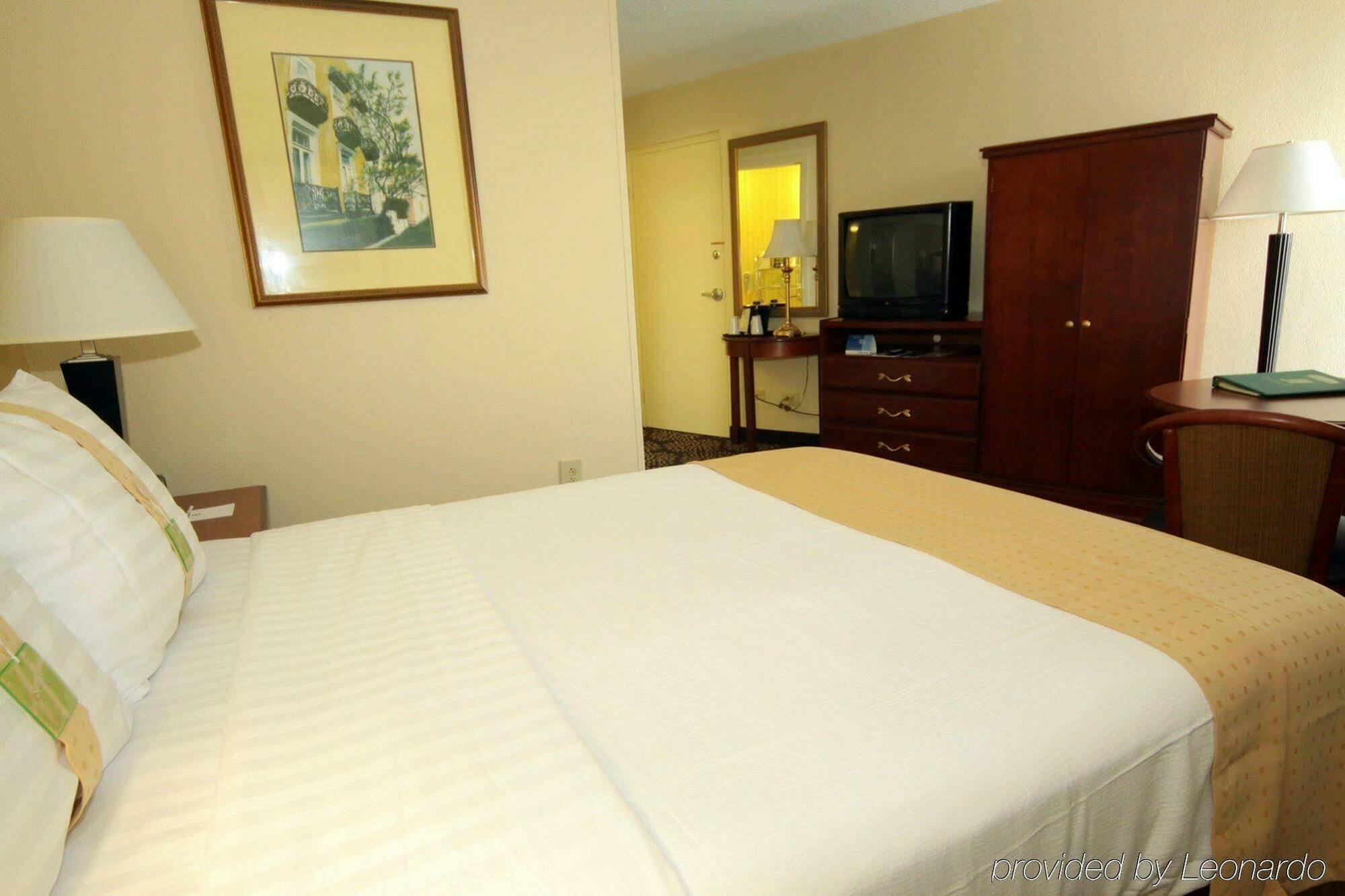 Holiday Inn Charleston-Riverview By Ihg Extérieur photo